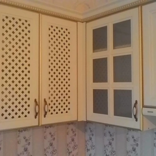 Масив ясеня з особливим нанесенням патини